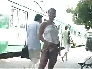 Bella giovane video  ...