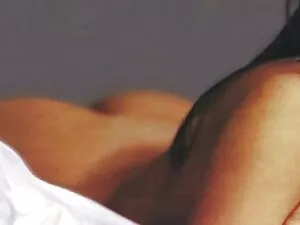 Una casalinga nuda c ...