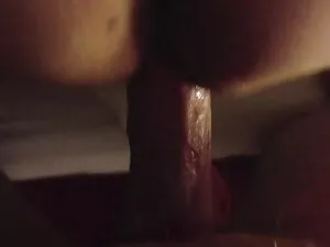 Lei esce per appende ...