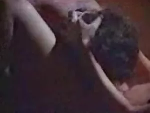 Il vecchio gettò i f ...